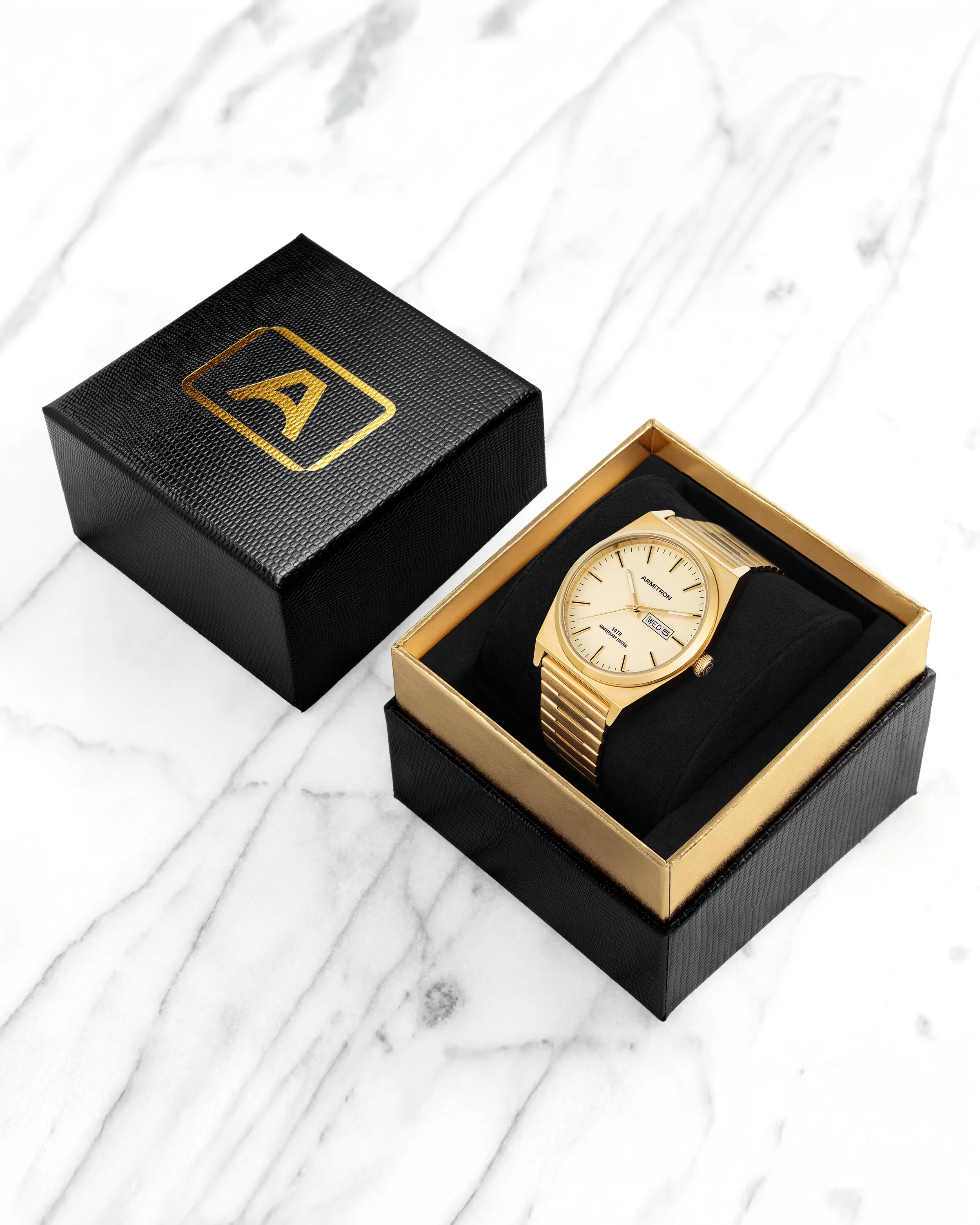 1975™ | 40mm, Gold - Limited Edition - Image 7