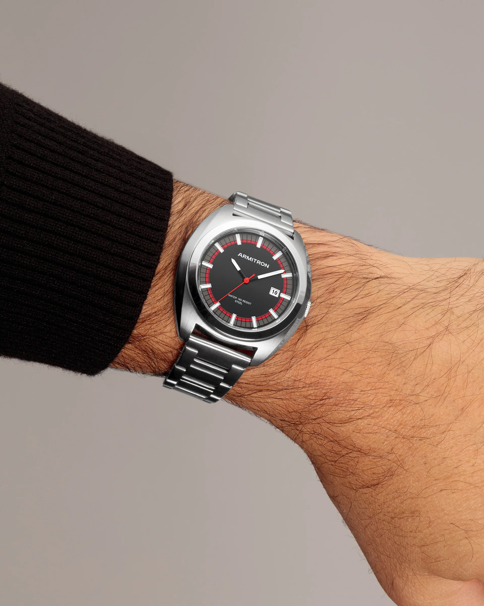 Travis™ | 42mm, Black - Image 4